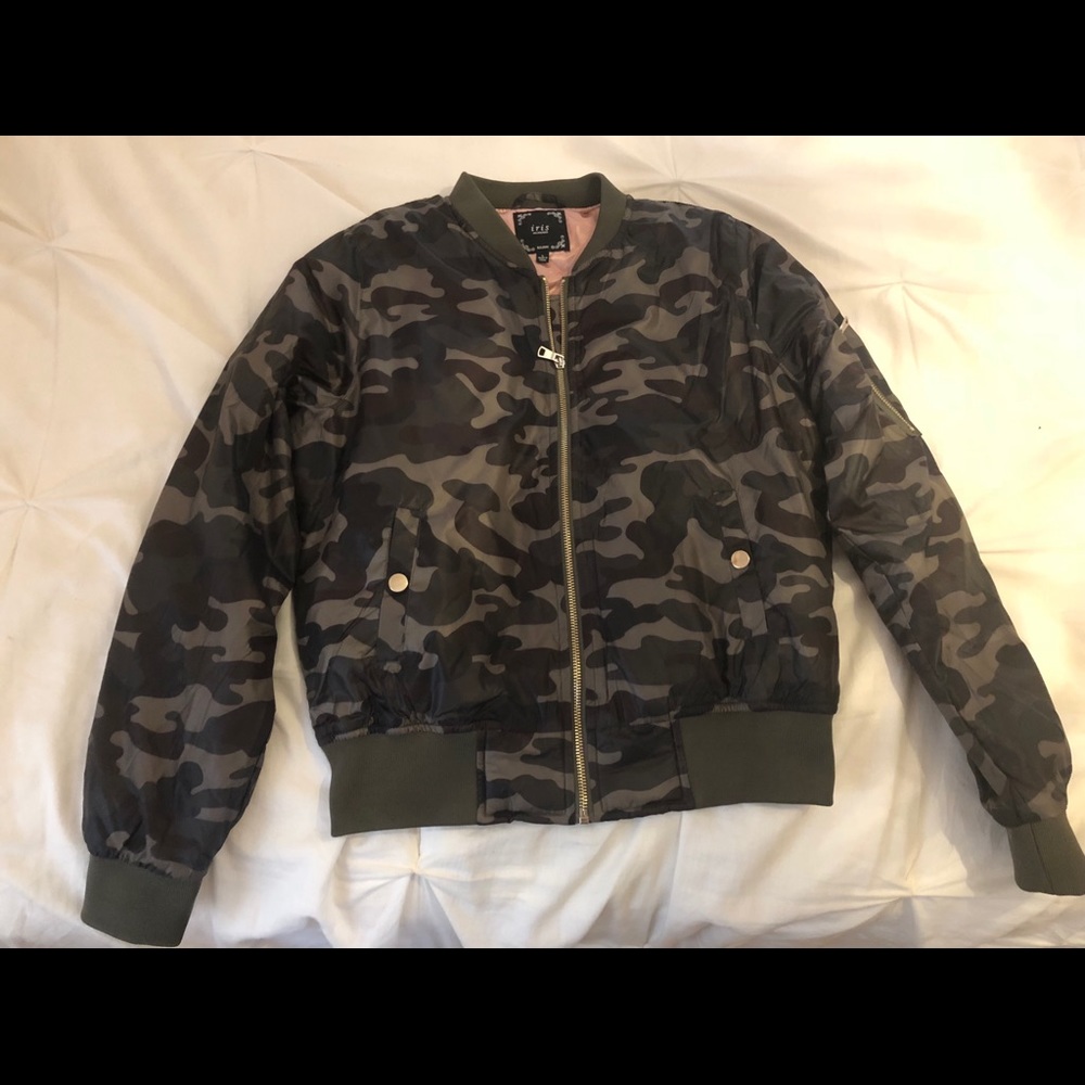 iris Camouflage Jacket